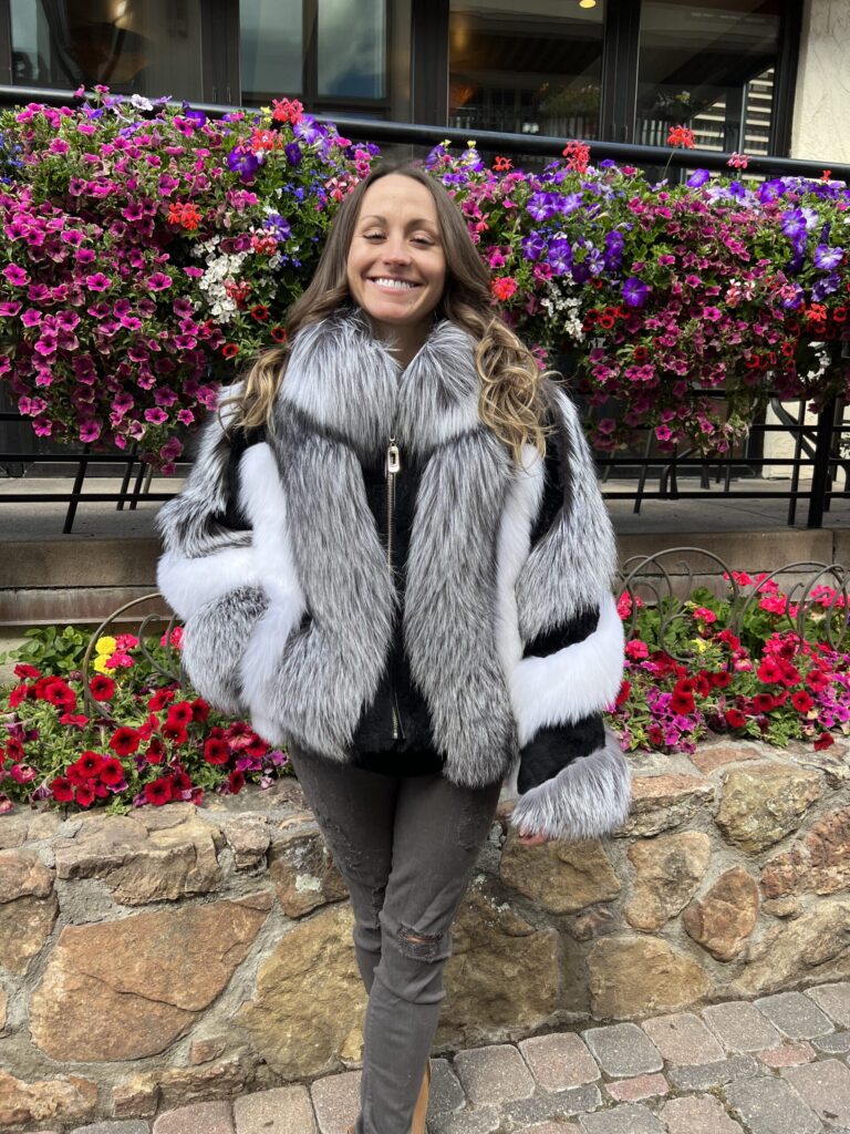 Our zip-up fox fur jacket combining natural silver fox, white fox, and black rabbit fur is a statement of luxury. This unique combination of furs makes...