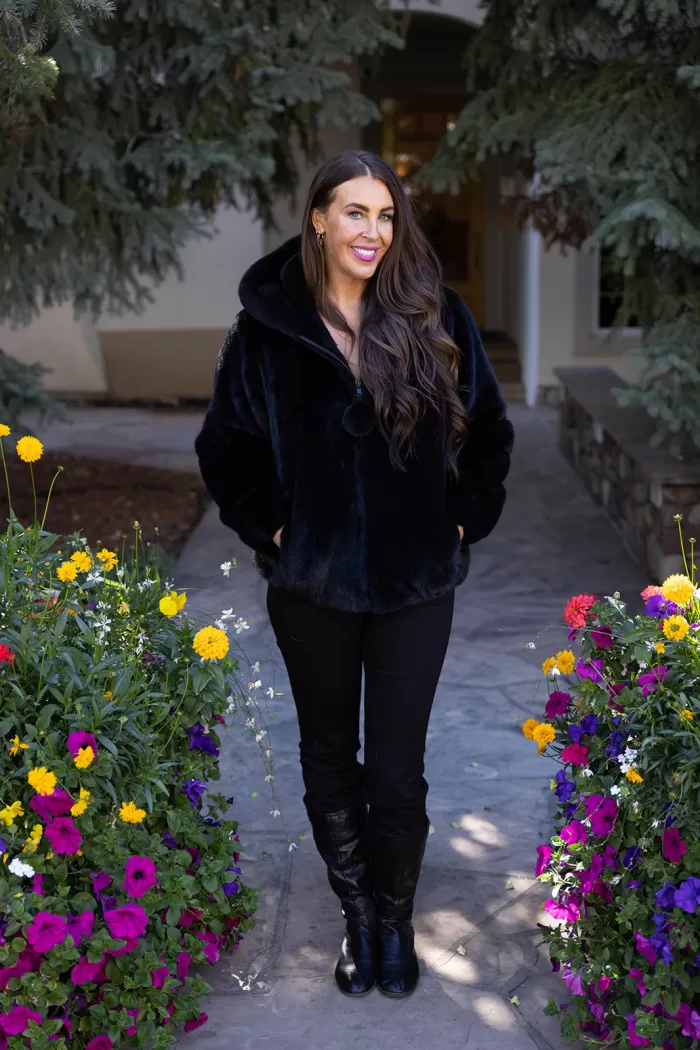 This black ranch mink zip-up jacket combines luxury with practicality. The sleek black mink fur adds elegance, while the zip-up design ensures ease and versatility. This jacket keeps you warm and stylish, making it a perfect choice for any occasion.