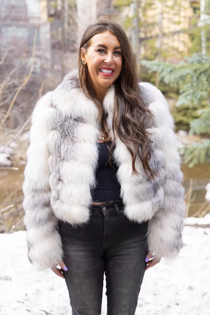 Our natural cross fox jacket features beautiful fur with unique, natural color patterns. The jacket brings subtle elegance to any outfit. Additionally, its distinctive look pairs well with many styles. You will enjoy classic beauty and refined warmth.