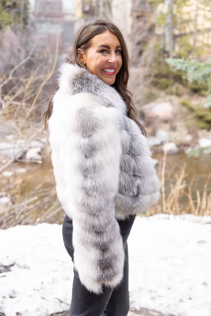 Our natural cross fox jacket features beautiful fur with unique, natural color patterns. The jacket brings subtle elegance to any outfit. Additionally, its distinctive look pairs well with many styles. You will enjoy classic beauty and refined warmth.