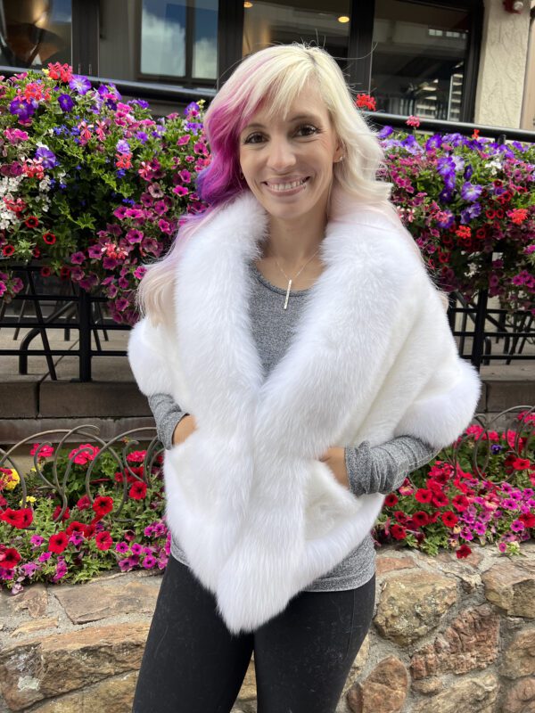 Our white mink stole with fox trim combines the softness of mink with the plush texture of fox fur. This combination creates a sophisticated and stylish...