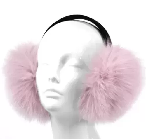 Our soft pink fox fur earmuffs combine cozy warmth with stylish design. Created with plush fox fur in a gentle pink color, these earmuffs provide soft comfort and protection from the cold.