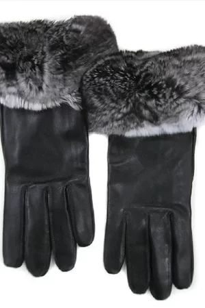 Our black leather gloves with chinchilla trim combine warmth with elegant style. Made from black leather, these gloves are durable and comfortable.