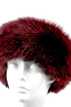 Our dyed burgundy fox fur headband is a luxe, stylish accessory that is warm and elegant. Made with soft fox fur, it provides comfort and keeps you warm...
