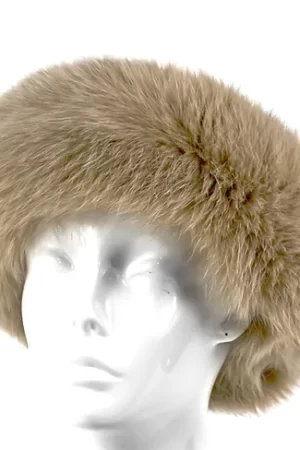 Our dyed camel fox fur headband is a luxe, stylish accessory that is warm and elegant. Made with soft fox fur, it provides comfort and keeps you warm...