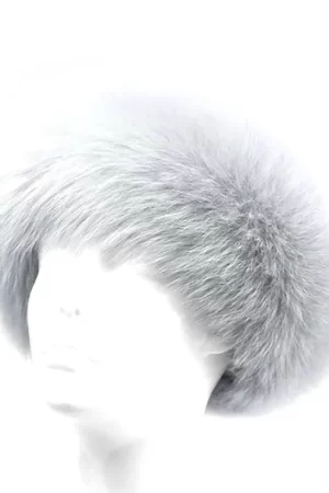 Our dyed light grey fox headband is a luxe, stylish accessory that is warm and elegant. Made with soft fox fur, it provides comfort and keeps you warm...