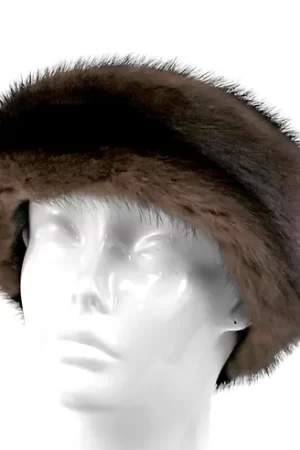 Our mahogany mink fur headband is stylish and warm. Its sleek design and rich texture add a touch of elegance.  It will elevate both casual and formal...